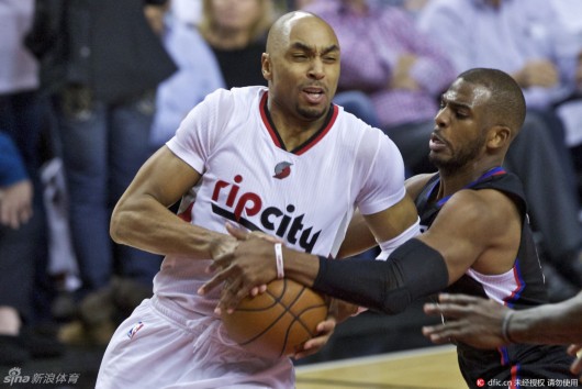 光芒四射 光芒四射