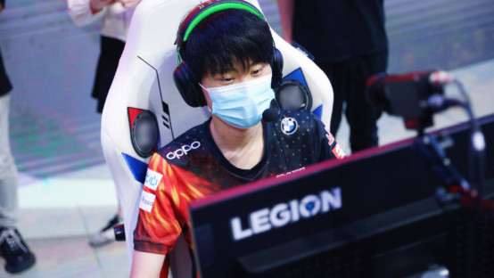 全力以赴的 全力以赴的