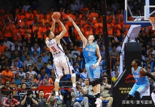 伯恩斯投球 伯恩斯投球